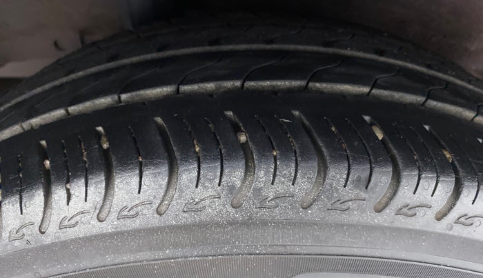 2016 Honda Jazz 1.5 SV I DTEC, Diesel, Manual, 85,072 km, Right Rear Tyre Tread