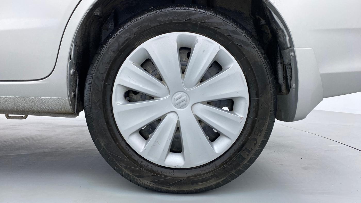 2017 Maruti Ertiga VXI ABS, Petrol, Manual, 17,813 km, Left Rear Wheel