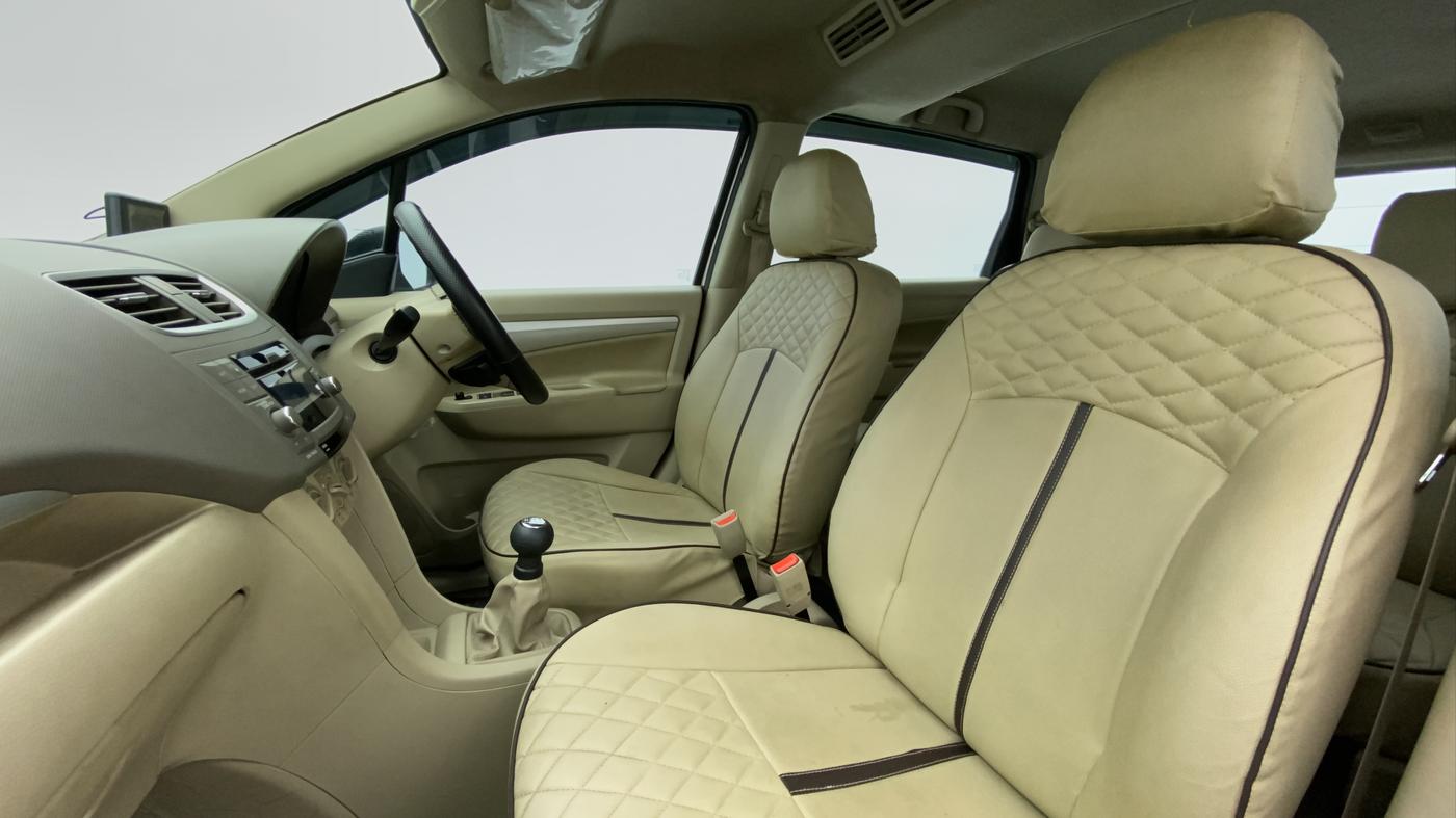 2017 Maruti Ertiga VXI ABS, Petrol, Manual, 17,813 km, Right Side Front Door Cabin View