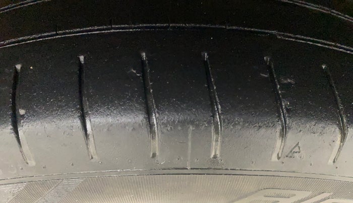 2019 Hyundai Elite i20 ASTA 1.2 (O), Petrol, Manual, 34,545 km, Left Front Tyre Tread