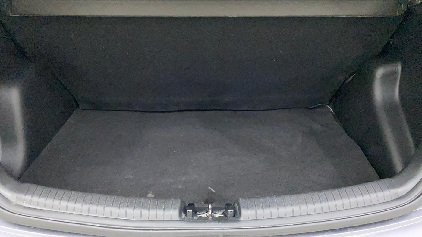 2017 Hyundai Grand i10 SPORTZ (O) AT 1.2 KAPPA VTVT, Petrol, Automatic, 68,719 km, Boot Inside