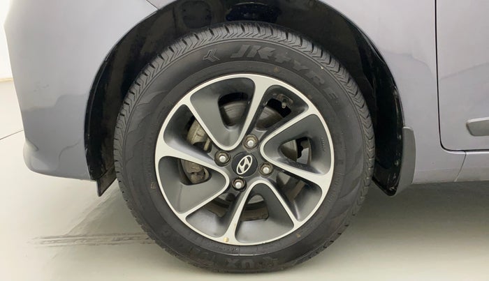 2017 Hyundai Grand i10 SPORTZ (O) AT 1.2 KAPPA VTVT, Petrol, Automatic, 68,719 km, Left Front Wheel