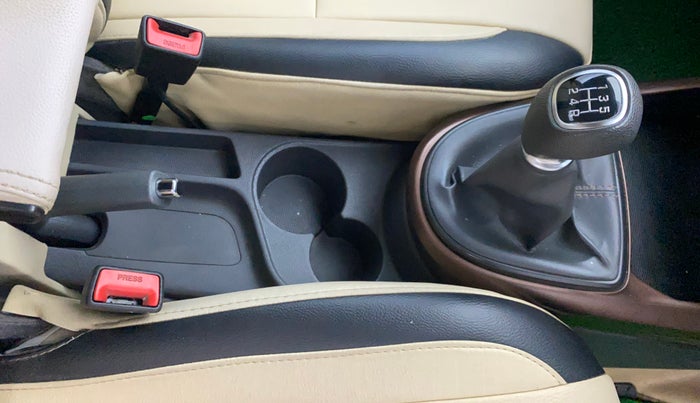 2020 Hyundai AURA SX 1.2, Petrol, Manual, 82,952 km, Gear Lever