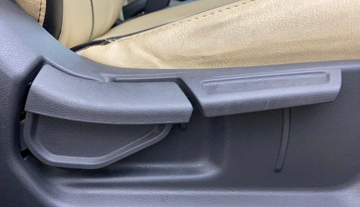 2020 Hyundai AURA SX 1.2, Petrol, Manual, 82,952 km, Driver Side Adjustment Panel