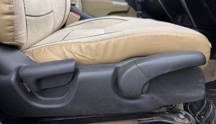 2014 Honda City 1.5L I-VTEC V MT, Petrol, Manual, 75,536 km, Driver Side Adjustment Panel