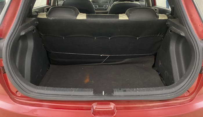 2017 Hyundai Elite i20 MAGNA EXECUTIVE 1.2, Petrol, Manual, 62,343 km, Boot Inside
