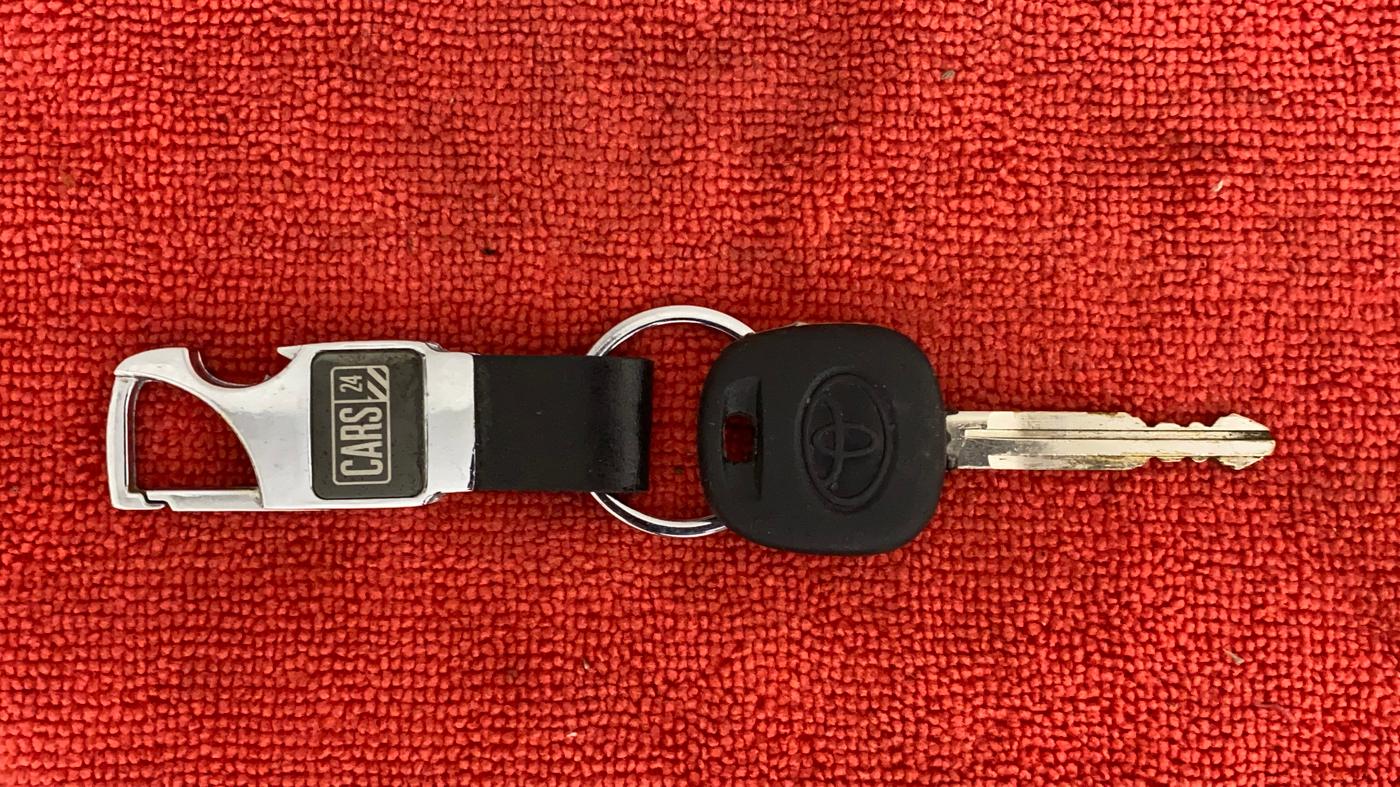 2011 Toyota Corolla Altis J PETROL, Petrol, Manual, 53,181 km, Key Close Up