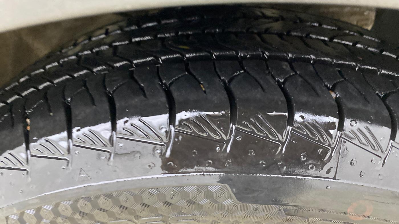 2018 Hyundai Creta SX AT 1.6 PETROL, Petrol, Automatic, 91,966 km, Right Front Tyre Tread