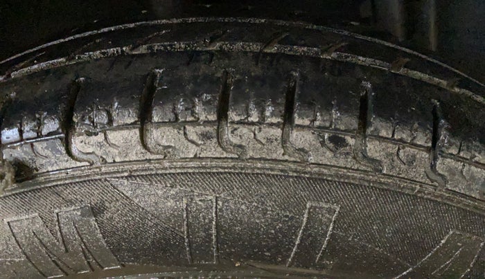 2017 Datsun Redi Go T (O), Petrol, Manual, 55,363 km, Right Rear Tyre Tread