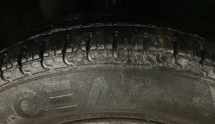 2017 Datsun Redi Go T (O), Petrol, Manual, 55,363 km, Right Front Tyre Tread