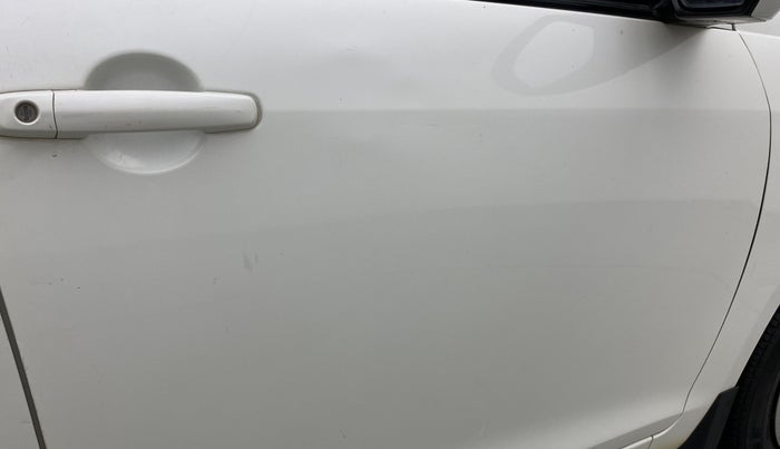 2017 Maruti Swift VXI, Petrol, Manual, 55,262 km, Driver-side door - Minor scratches