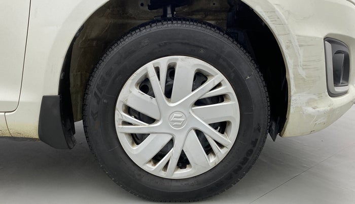 2017 Maruti Swift VXI, Petrol, Manual, 55,262 km, Right Front Wheel