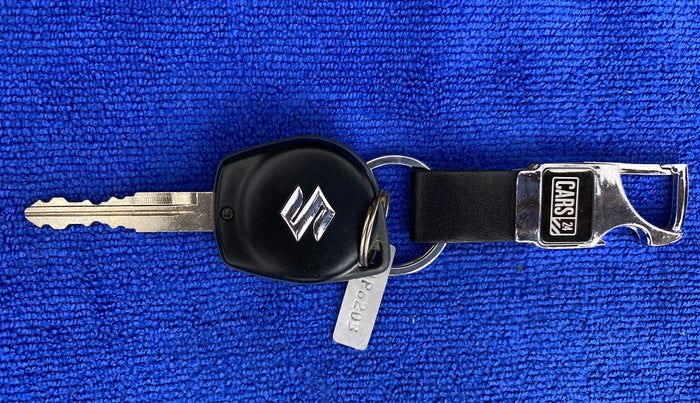2017 Maruti Swift VXI, Petrol, Manual, 55,262 km, Key Close Up