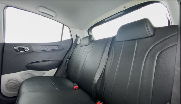 2020 Hyundai GRAND I10 NIOS SPORTZ 1.2 AT, Petrol, Automatic, 65,607 km, Right Side Rear Door Cabin