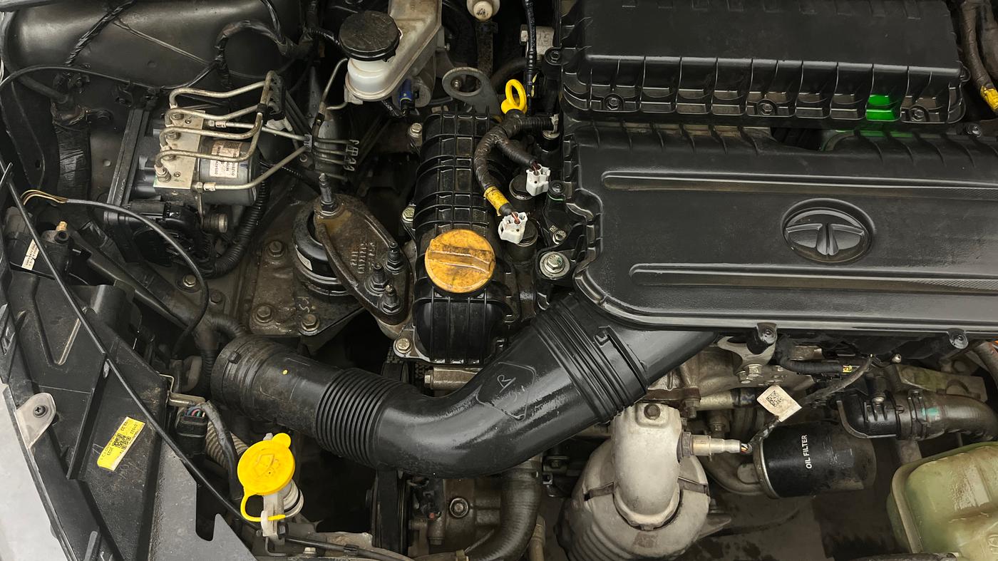2023 Tata TIGOR XZ PLUS CNG, CNG, Manual, 45,667 km, Engine View - Right