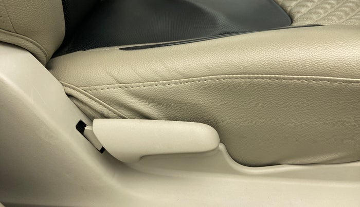 2020 Maruti Celerio VXI d, Petrol, Manual, 12,892 km, Driver Side Adjustment Panel