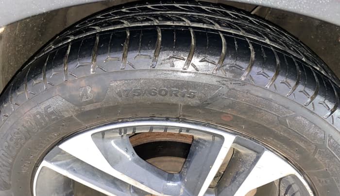 2021 Tata Tiago XZ PLUS PETROL, Petrol, Manual, 53,440 km, Right Front Tyre Tread