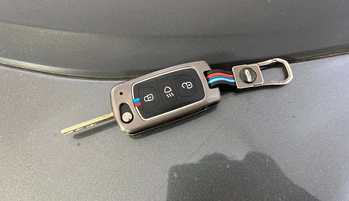 2021 Tata Tiago XZ PLUS PETROL, Petrol, Manual, 53,440 km, Key Close Up