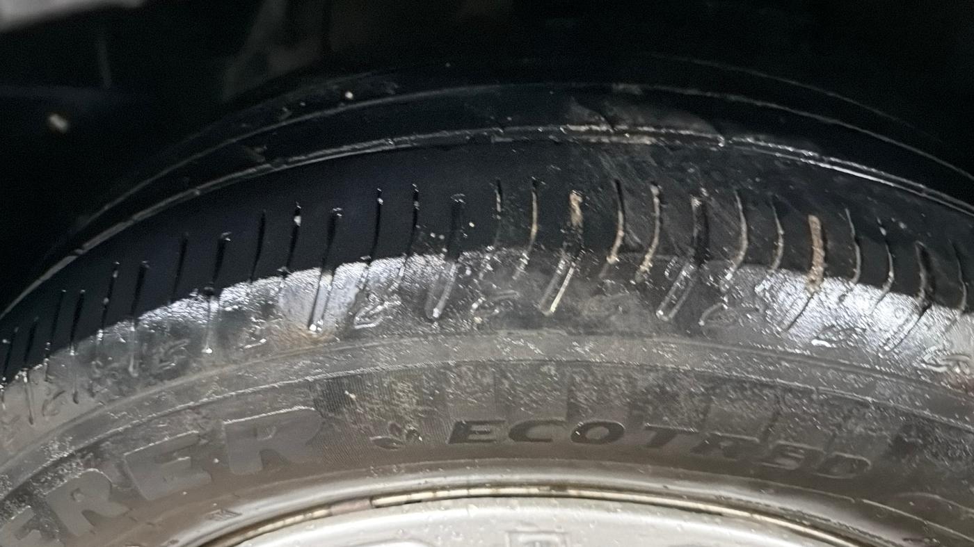 2023 Tata NEXON XE PETROL, Petrol, Manual, 53,843 km, Right Front Tyre Tread