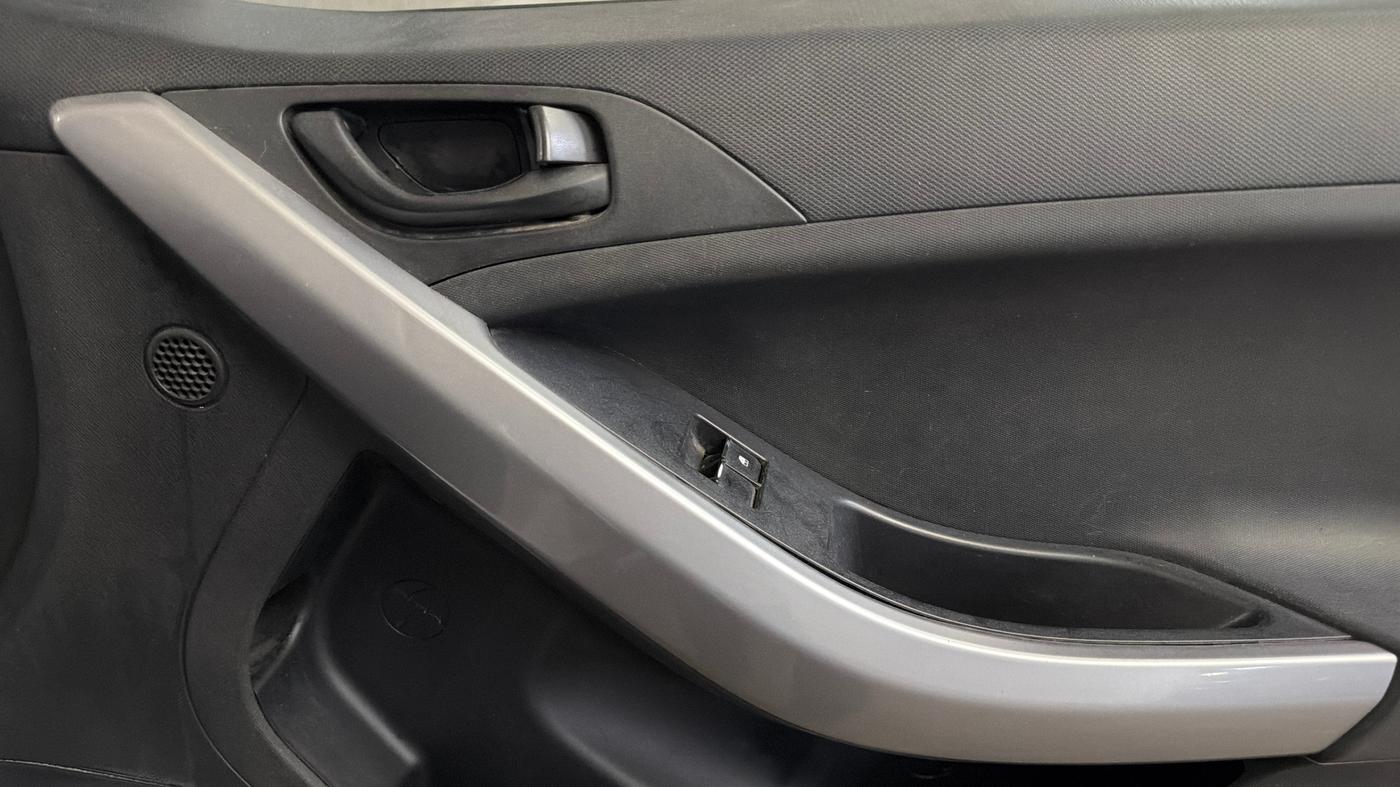 2023 Tata NEXON XE PETROL, Petrol, Manual, 53,843 km, Driver Side Door Panels Control