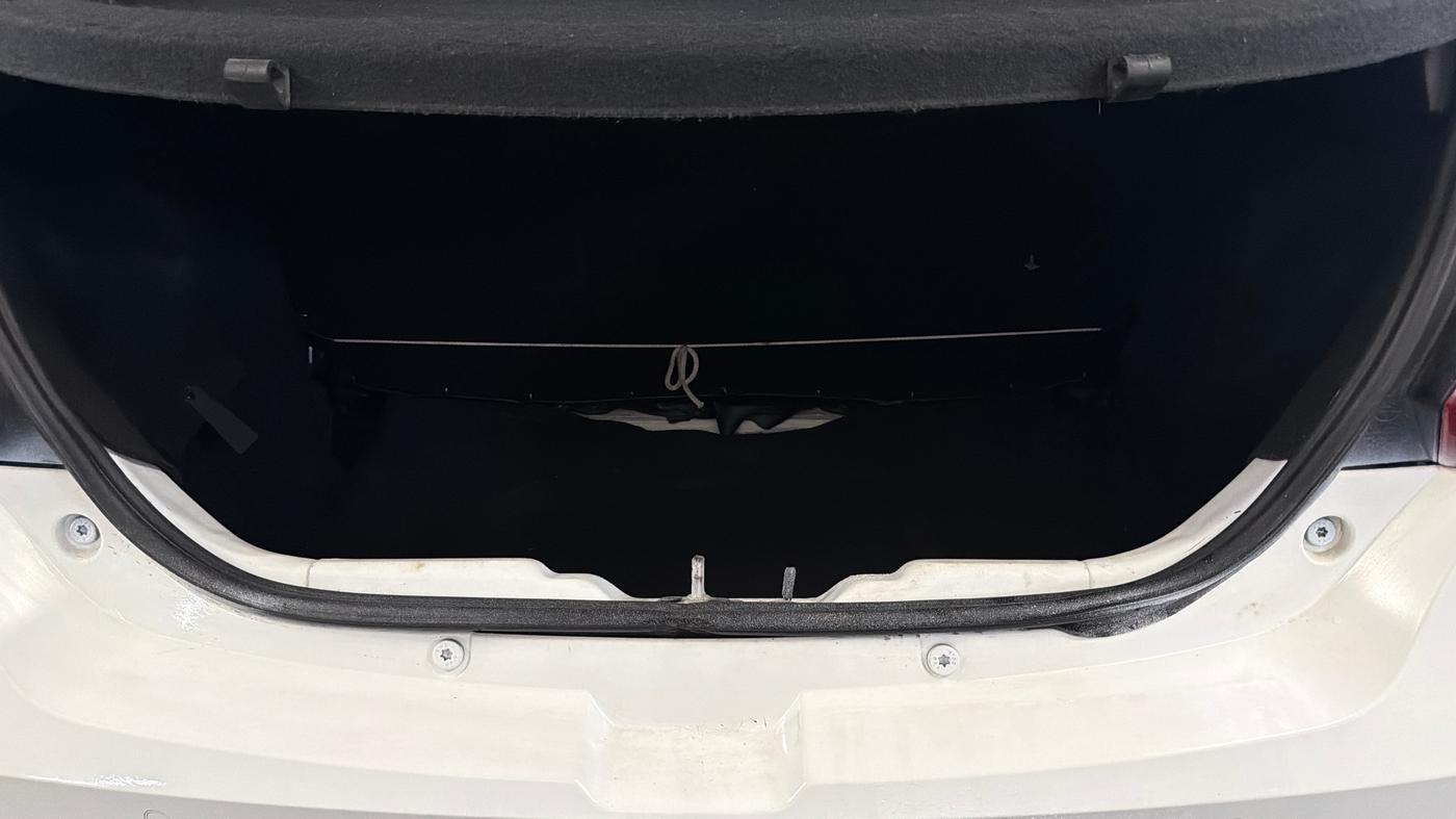 2023 Tata Tiago XT (O) PETROL, Petrol, Manual, 20,901 km, Boot Inside