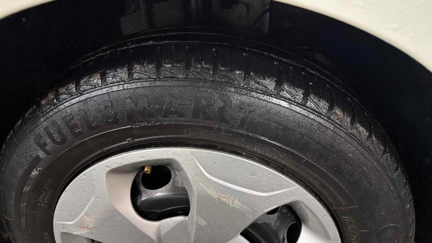 2023 Tata Tiago XT (O) PETROL, Petrol, Manual, 20,901 km, Right Front Tyre Tread