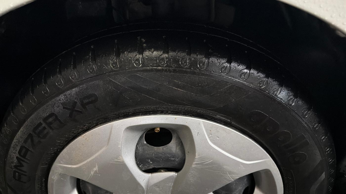 2023 Tata Tiago XT (O) PETROL, Petrol, Manual, 20,901 km, Left Front Tyre Tread