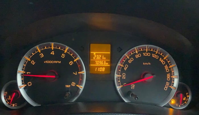 2013 Maruti Swift Dzire VXI, Petrol, Manual, 70,963 km, Odometer Image