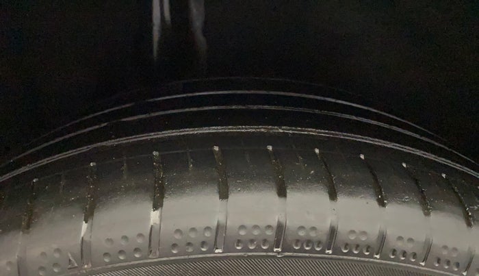 2018 Ford Ecosport TITANIUM 1.5L PETROL, Petrol, Manual, 35,101 km, Right Rear Tyre Tread