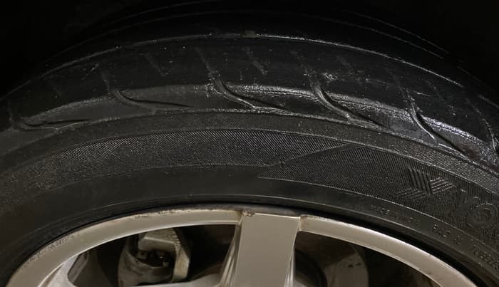 2023 Maruti Baleno DELTA PETROL 1.2, CNG, Manual, 62,033 km, Left Front Tyre Tread