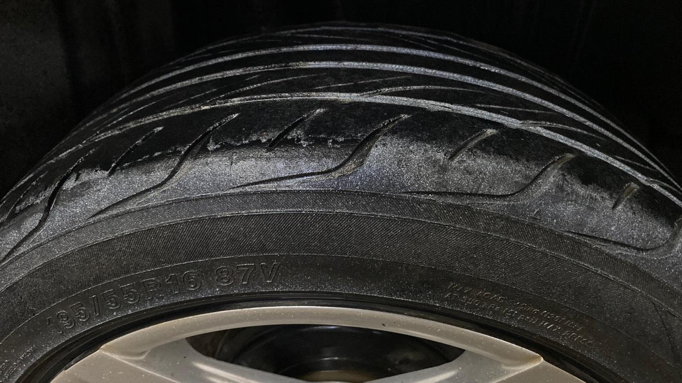 2023 Maruti Baleno DELTA PETROL 1.2, CNG, Manual, 62,033 km, Right Rear Tyre Tread