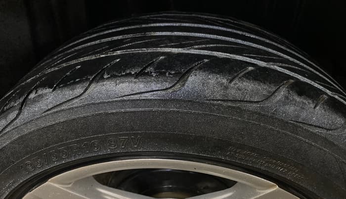 2023 Maruti Baleno DELTA PETROL 1.2, CNG, Manual, 62,033 km, Right Rear Tyre Tread
