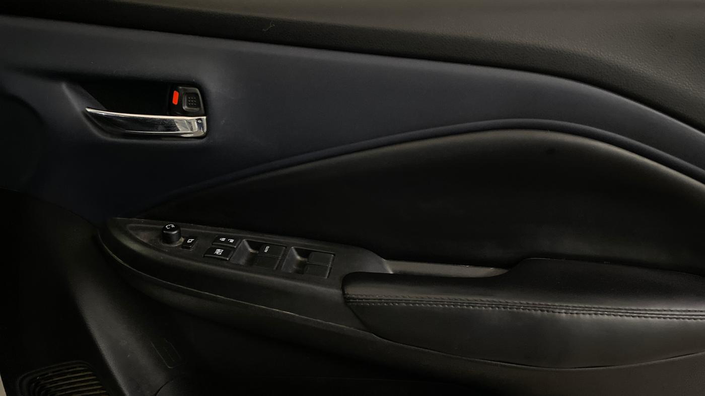 2023 Maruti Baleno DELTA PETROL 1.2, CNG, Manual, 62,033 km, Driver Side Door Panels Control