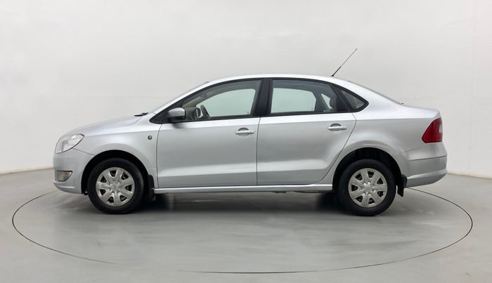 2013 Skoda Rapid AMBITION 1.6 TDI CR MT PLUS, Diesel, Manual, 1,23,994 km, Left Side