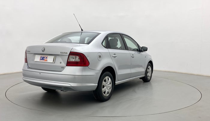 2013 Skoda Rapid AMBITION 1.6 TDI CR MT PLUS, Diesel, Manual, 1,23,994 km, Right Back Diagonal