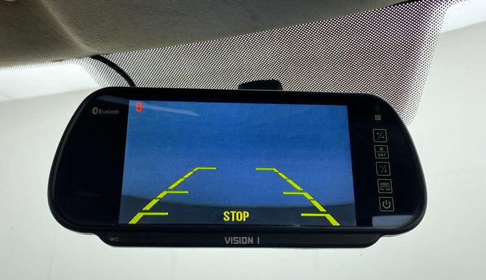 2013 Skoda Rapid AMBITION 1.6 TDI CR MT PLUS, Diesel, Manual, 1,23,994 km, Parking Camera