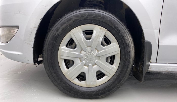 2013 Skoda Rapid AMBITION 1.6 TDI CR MT PLUS, Diesel, Manual, 1,23,994 km, Left Front Wheel