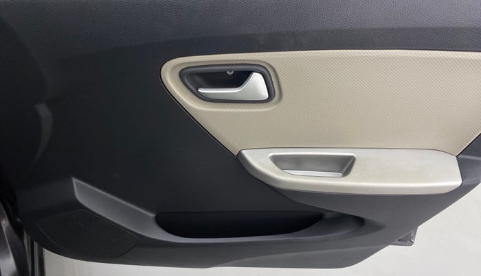 2017 Maruti Alto K10 VXI (O) AMT, Petrol, Automatic, 26,390 km, Driver Side Door Panels Control