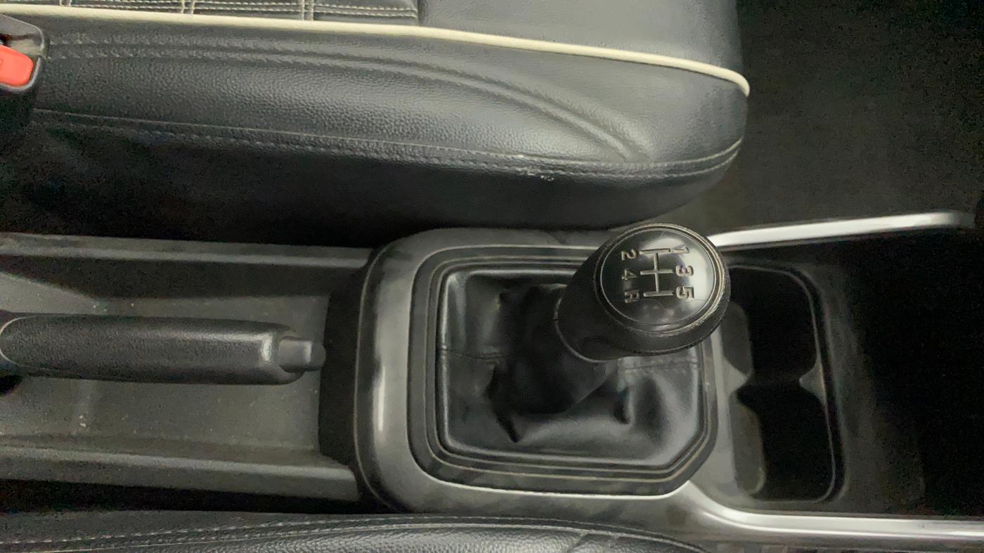 2021 Maruti IGNIS SIGMA 1.2, Petrol, Manual, 42,659 km, Gear Lever