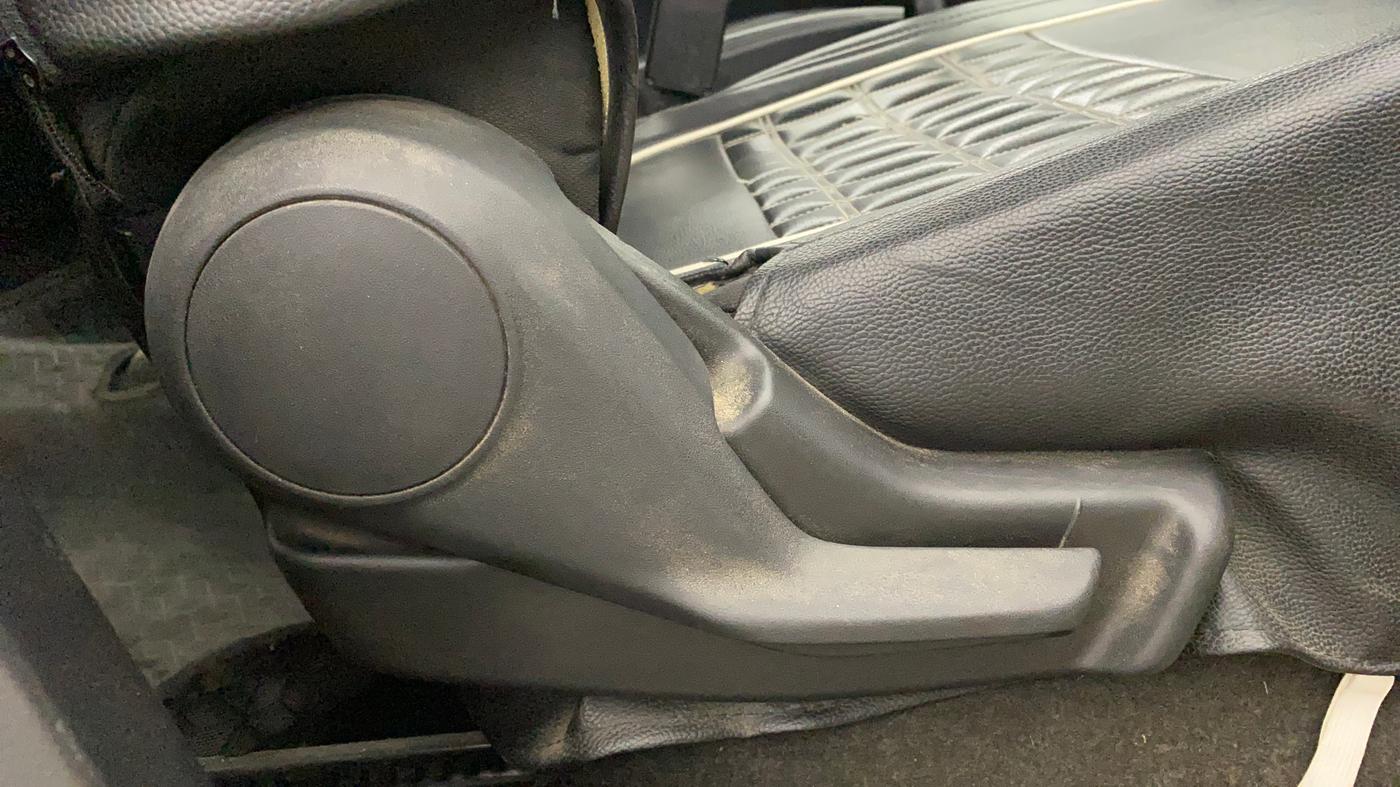 2021 Maruti IGNIS SIGMA 1.2, Petrol, Manual, 42,659 km, Driver Side Adjustment Panel