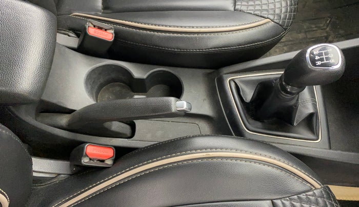 2015 Hyundai Elite i20 ASTA 1.2, Petrol, Manual, 52,232 km, Gear Lever