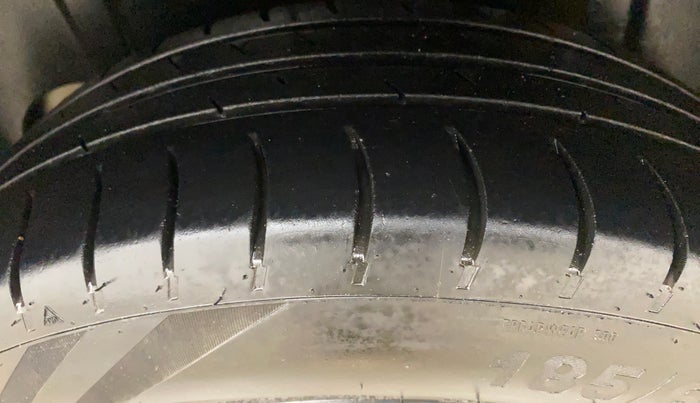 2021 Maruti XL6 ZETA MT, Petrol, Manual, 1,02,876 km, Left Front Tyre Tread