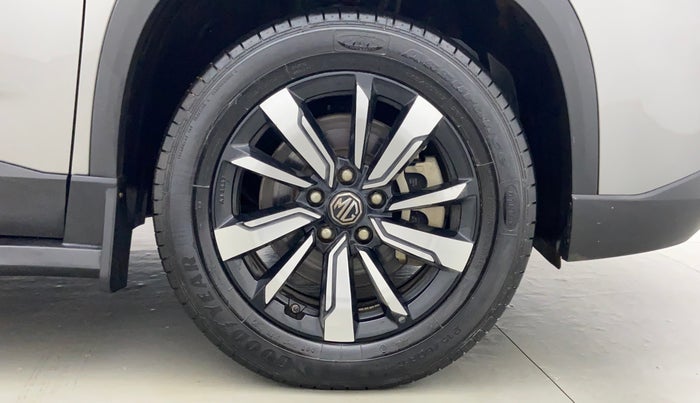 2020 MG HECTOR SHARP DCT PETROL, Petrol, Automatic, 8,787 km, Right Front Tyre