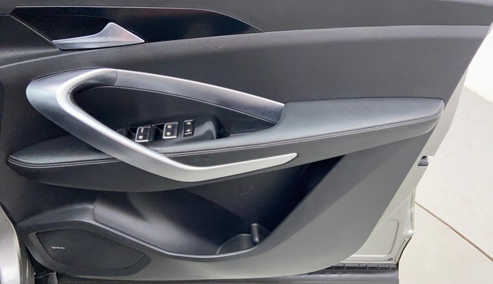 2020 MG HECTOR SHARP DCT PETROL, Petrol, Automatic, 8,787 km, Driver Side Door Panels Controls
