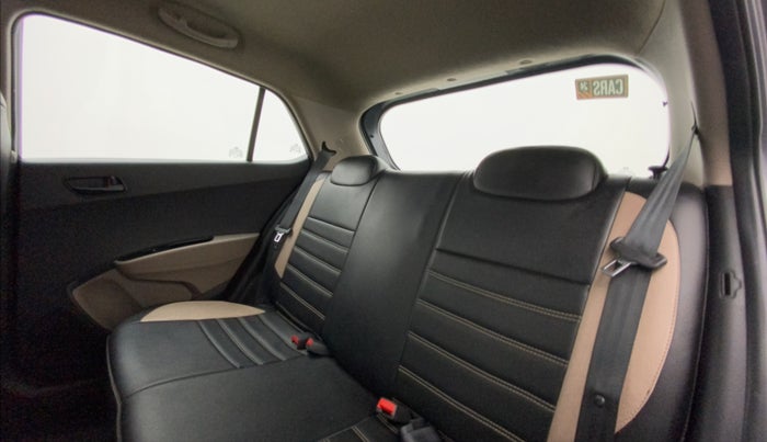 2019 Hyundai Grand i10 MAGNA 1.2 KAPPA VTVT, Petrol, Manual, 32,876 km, Right Side Rear Door Cabin