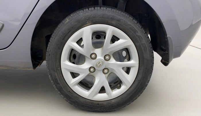 2019 Hyundai Grand i10 MAGNA 1.2 KAPPA VTVT, Petrol, Manual, 32,876 km, Left Rear Wheel