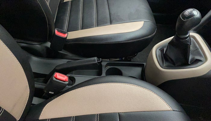 2019 Hyundai Grand i10 MAGNA 1.2 KAPPA VTVT, Petrol, Manual, 32,876 km, Gear Lever