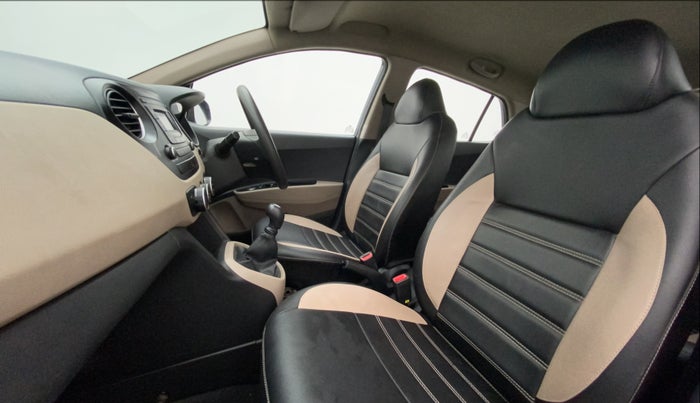 2019 Hyundai Grand i10 MAGNA 1.2 KAPPA VTVT, Petrol, Manual, 32,876 km, Right Side Front Door Cabin