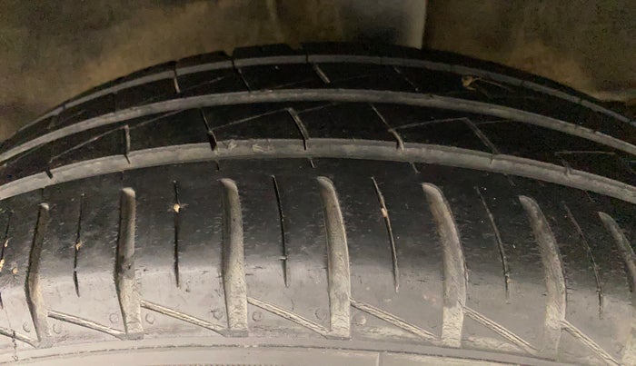 2020 Renault Kwid RXT 0.8, Petrol, Manual, 39,961 km, Left Rear Tyre Tread