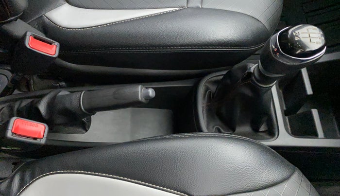 2020 Renault Kwid RXT 0.8, Petrol, Manual, 39,961 km, Gear Lever